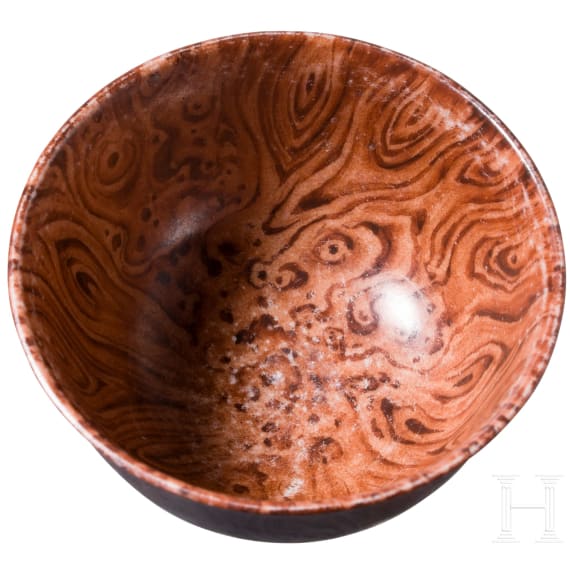 Koppchen in Holzoptik mit Qianlong-Marke, China, wohl 18. Jhdt.