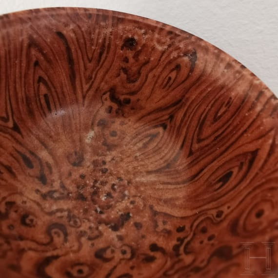 Koppchen in Holzoptik mit Qianlong-Marke, China, wohl 18. Jhdt.