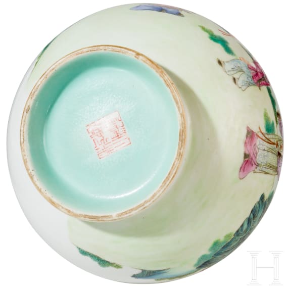 Famille-Rose-Vase, China, um 19. Jhdt.
