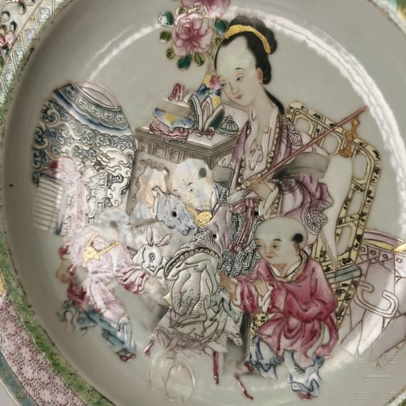 Famille-Rose-Teller, China, wohl Yongzheng-Periode (1723-35)