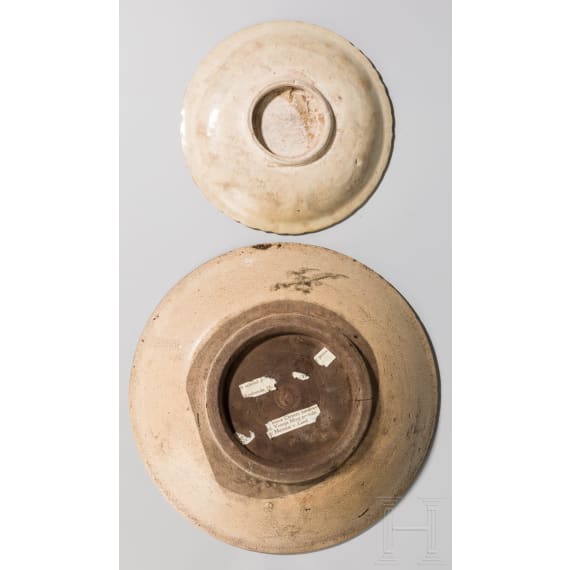 Vase, Schale und kleiner Teller, China, wohl Ming-Dynastie
