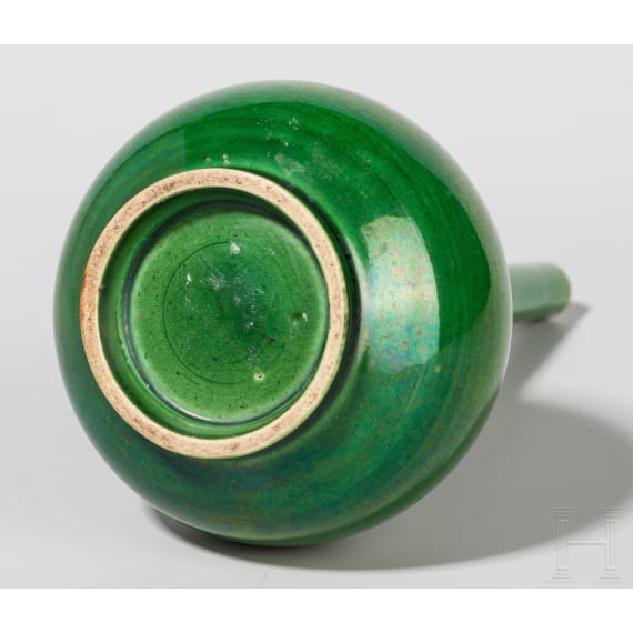 Gr&uuml;n glasierte Vase, China, wahrscheinlich 19./20. Jhdt.