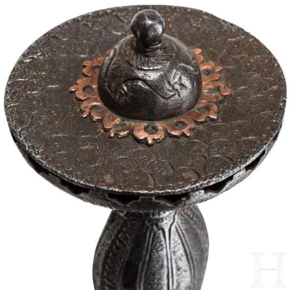 Pouluar mit ziseliertem Gef&auml;&szlig;, Afghanistan, um 1800