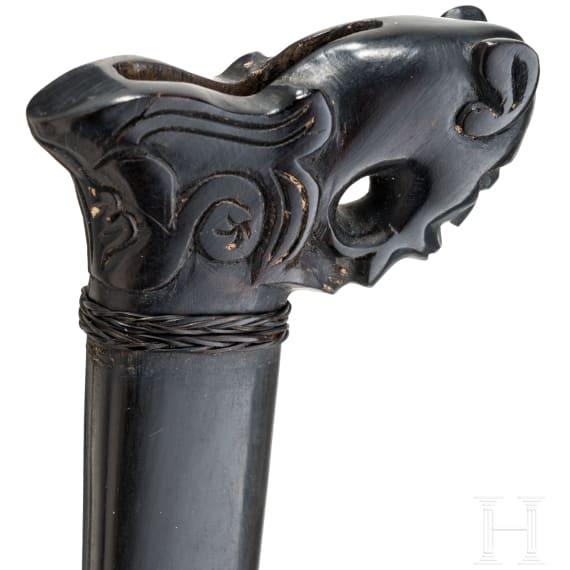 Kleiner Bade-Bade mit Hornmontierung, Sumatra, um 1900