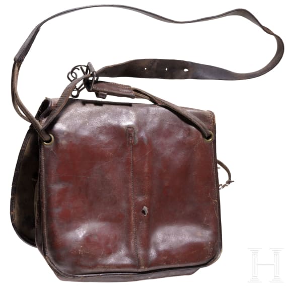 Zwei lederne Jagdtaschen, deutsch, 2. H&auml;lfte 19. Jhdt.