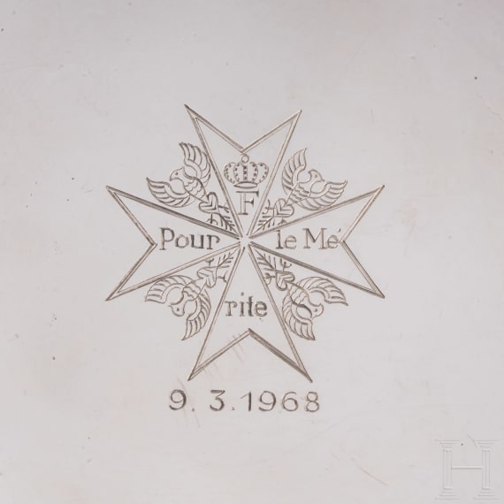 Kapit&auml;n zur See Walter Forstmann - Kleiner silberner Geschenkuntersetzer der Ordensgemeinschaft der Pour-le-M&eacute;rite Tr&auml;ger