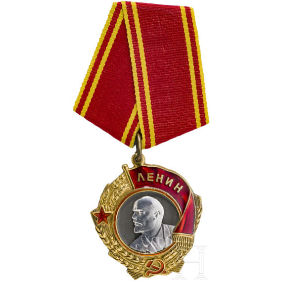 Gruppe mit 6 Orden und einer Medaille, komplett mit Verleihungsbuch, Sowjetunion, ab 1943