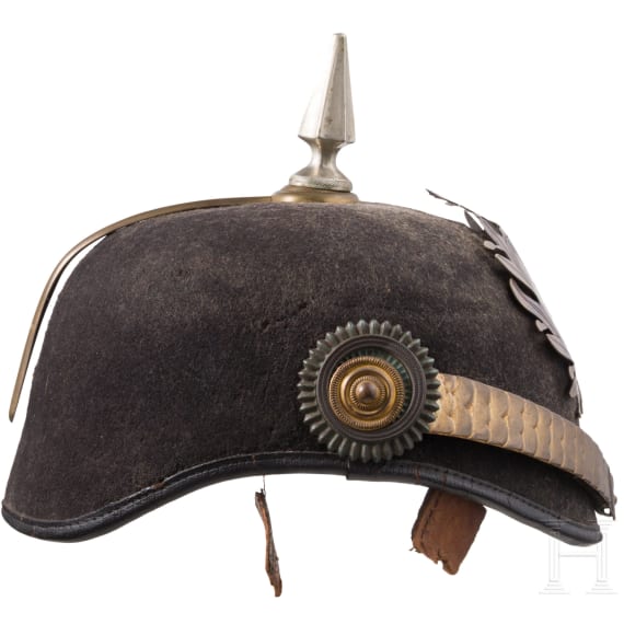 Uruguay - Helm f&uuml;r Angeh&ouml;rige der Polizei, um 1930