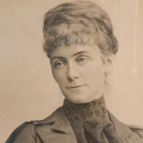 Sophie in Bayern, Herzogin von Alen&ccedil;on (1847 - 1897) - lebensgro&szlig;es Portraitfoto, um 1890