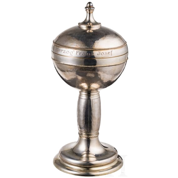 Silberner Pokal des Reitturniers "Preis von Greifenstein 1909"