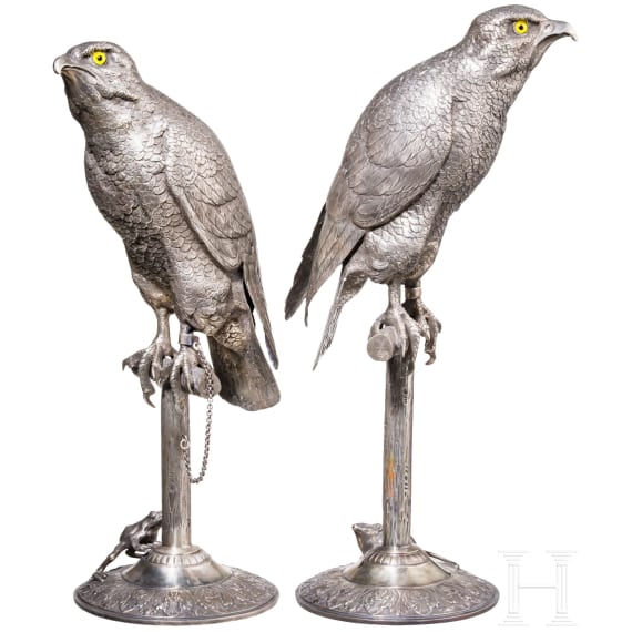 Zwei gro&szlig;e silberne Falken, deutsch, Hanau, Wilhelm Weinranck, um 1900