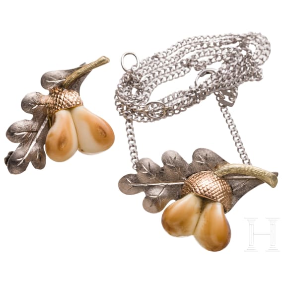 Gold- und Grandelschmuckset: Brosche und Kette