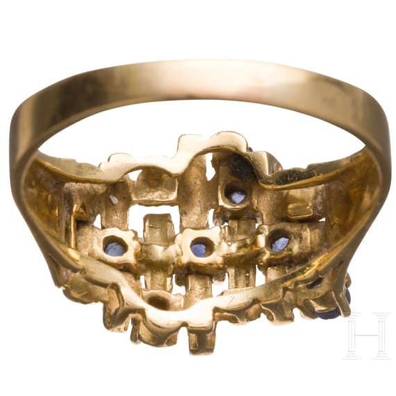 Gelbgoldring mit Saphiren