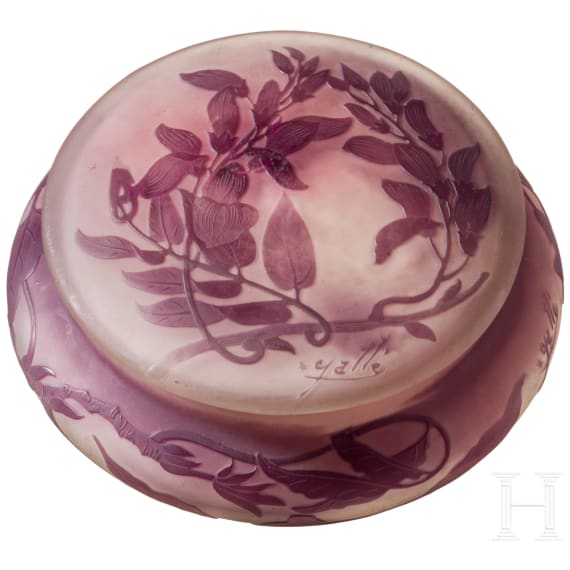 A lidded glass tin, Nancy, Emile Gall&eacute;, circa 1900