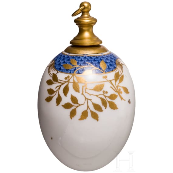 A porcelain Easter egg showing "Das K&ouml;nigliche Schloss in Berlin", KPM, late 19th century