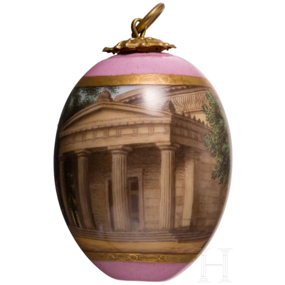 A porcelain Easter egg showing the Mausoleum Charlottenburg, KPM, 2nd half of the 19th century