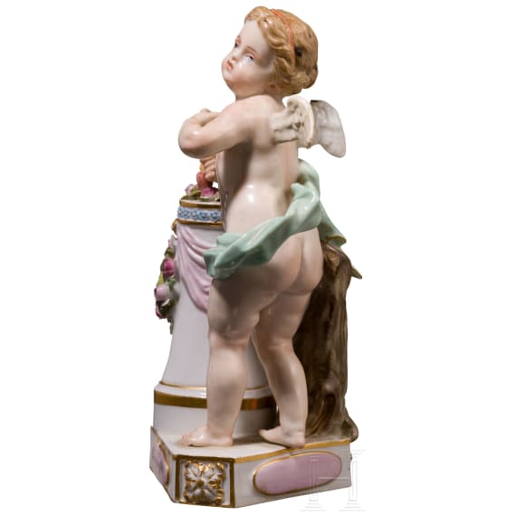 Devisenkind &bdquo;Un me suffit&ldquo;, Michel Victor Acier, 1775 (Entwurf), Meissen, vor 1924 (Ausf&uuml;hrung)