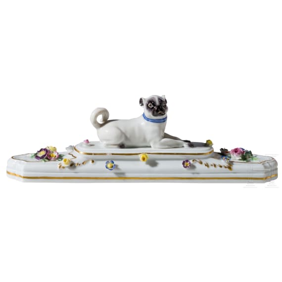 Briefbeschwerer mit Mops, Johann Joachim Kaendler, 1751 (Entwurf), Meissen, 1860-1924 (Ausf&uuml;hrung)