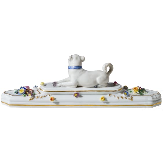 Briefbeschwerer mit Mops, Johann Joachim Kaendler, 1751 (Entwurf), Meissen, 1860-1924 (Ausf&uuml;hrung)