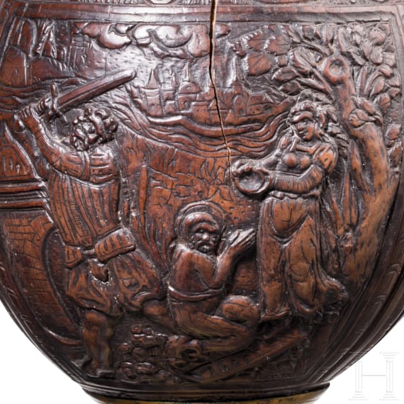 Kokosnusspokal mit geschnitzter Kuppa, s&uuml;ddeutsch datiert 1605