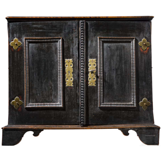 Kabinett mit Spiegeleinlagen, Augsburg, um 1700