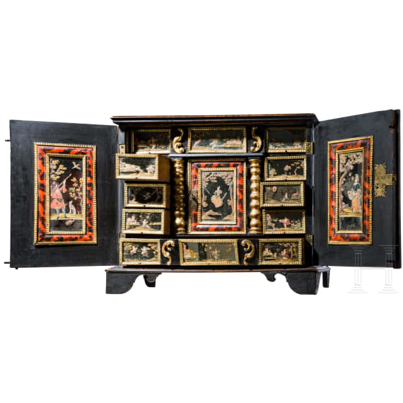 Kabinett mit Spiegeleinlagen, Augsburg, um 1700