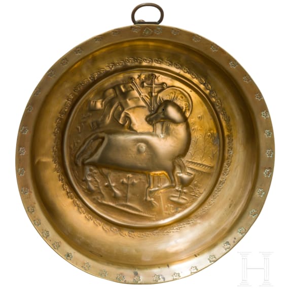 Tiefe Beckenschl&auml;gersch&uuml;ssel mit dem Lamm Gottes, N&uuml;rnberg, Anfang des 16. Jhdts.