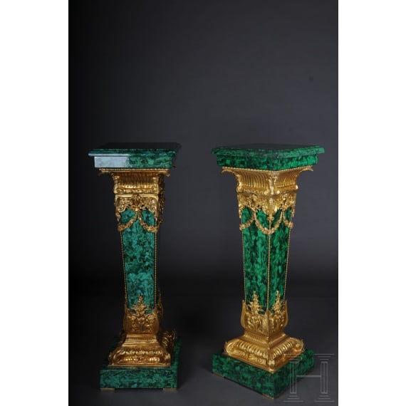 A pair of Neoclassical style pedestal columns with malachite painting, 20th/21st century