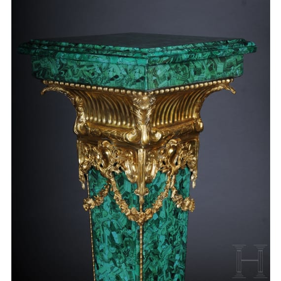 A pair of Neoclassical style pedestal columns with malachite painting, 20th/21st century