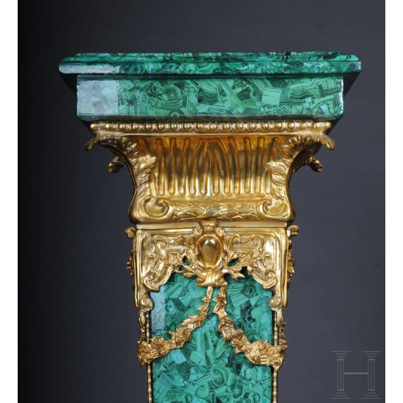 A pair of Neoclassical style pedestal columns with malachite painting, 20th/21st century