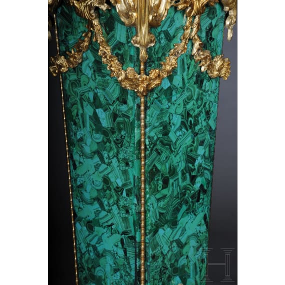 A pair of Neoclassical style pedestal columns with malachite painting, 20th/21st century