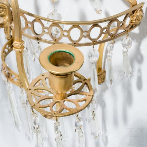 A gilt bronze three-arm wall sconce, attributed to Berlin, Bronzefactory Christian Gottlob Werner & Gottfried Mieth, Berlin, circa 1800