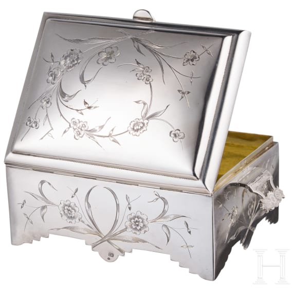 A silver Art Nouveau casket, Russia, Moscow, Semen Kazakov, dated 1903