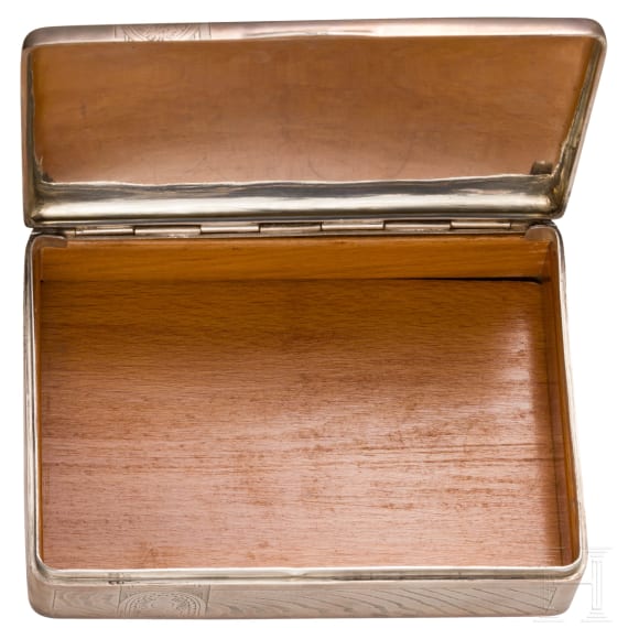 A silver trompe l'oeil cigarre box, early 20th century