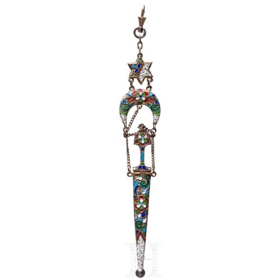 A silver and cloisonne-enamel kindjal-shaped brooch, Russia, St. Petersburg, 1908-1917