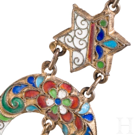 A silver and cloisonne-enamel kindjal-shaped brooch, Russia, St. Petersburg, 1908-1917