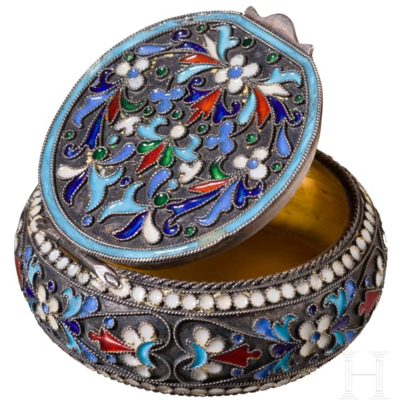 A Russian silver-gilt and cloisonn&eacute;-enamelled pill box, St. Petersburg, Master "Ja.A", 1825