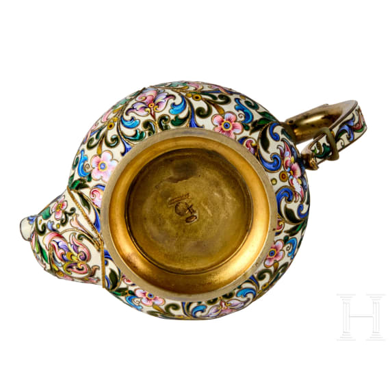 Bedeutendes siebenteiliges Cloisonn&eacute;-Email-Teeservice, Russland, Moskau, Pawel Owtschinnikow, 1896-1908