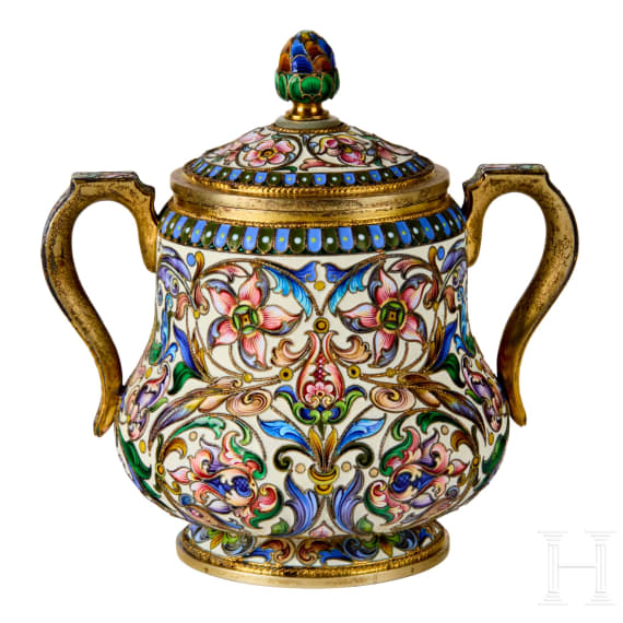 Bedeutendes siebenteiliges Cloisonn&eacute;-Email-Teeservice, Russland, Moskau, Pawel Owtschinnikow, 1896-1908
