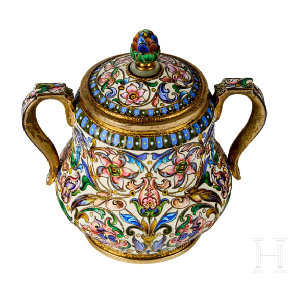 Bedeutendes siebenteiliges Cloisonn&eacute;-Email-Teeservice, Russland, Moskau, Pawel Owtschinnikow, 1896-1908