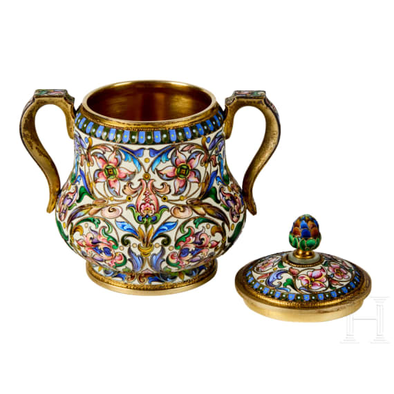 Bedeutendes siebenteiliges Cloisonn&eacute;-Email-Teeservice, Russland, Moskau, Pawel Owtschinnikow, 1896-1908