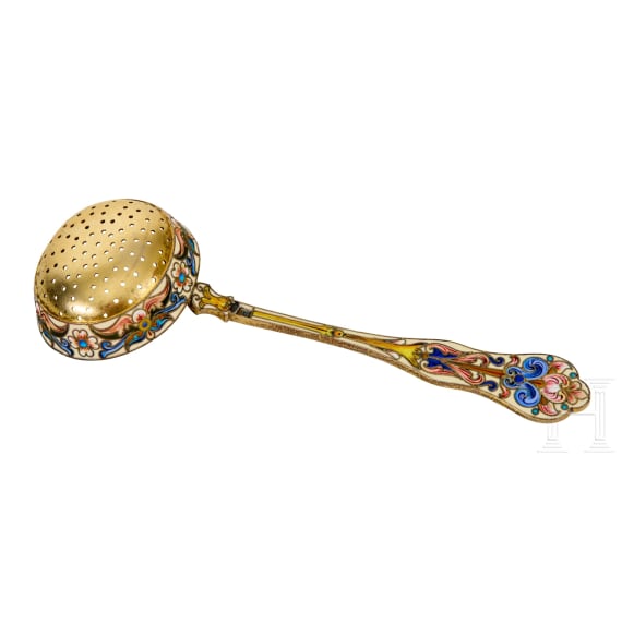 Bedeutendes siebenteiliges Cloisonn&eacute;-Email-Teeservice, Russland, Moskau, Pawel Owtschinnikow, 1896-1908
