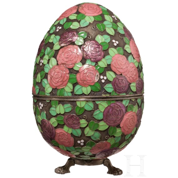 Gro&szlig;es Cloisonn&eacute;-Email-Ei mit Rosen und St&auml;nder, Russland, 2. H&auml;lfte des 20. Jhdts.