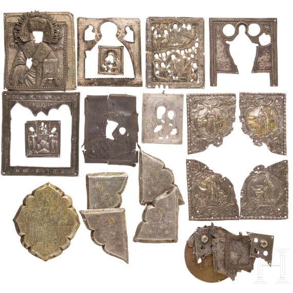 Elf kleine Ikonenoklade, neun Evangeliabeschl&auml;ge (2 Sets) und weitere Beschl&auml;ge, Russland, sp&auml;tes 19. Jhdt. - 20 Jhdt.