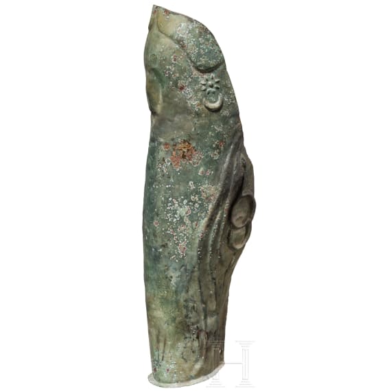 Anatomically shaped greave, Magna Graecia, 5th century B,C.