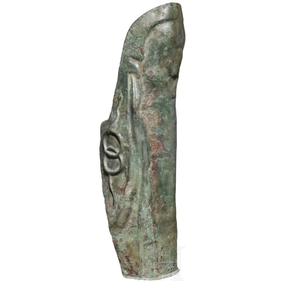 Anatomically shaped greave, Magna Graecia, 5th century B,C.