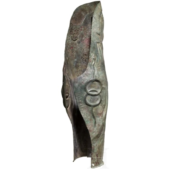 Anatomically shaped greave, Magna Graecia, 5th century B,C.