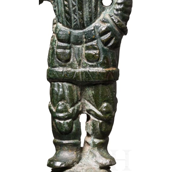 Leuchter aus Messing in Gestalt eines Soldaten mit vielteiligem G&uuml;rtel, fr&uuml;hbyzantinisch, fortgeschrittenes 6. Jhdt. bis 7. Jhdt n. Chr.