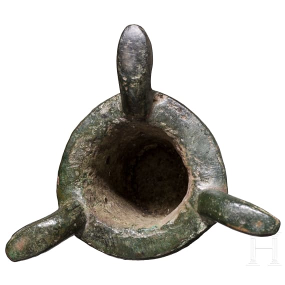 Leuchter aus Messing in Gestalt eines Soldaten mit vielteiligem G&uuml;rtel, fr&uuml;hbyzantinisch, fortgeschrittenes 6. Jhdt. bis 7. Jhdt n. Chr.