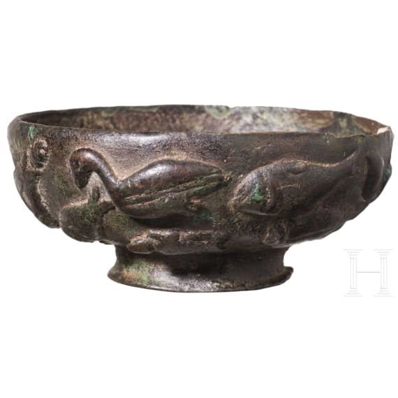 Bronzeschale mit Wassertierfries auf der Au&szlig;enwandung, fr&uuml;hbyzantinisch, 6. - 7. Jhdt.